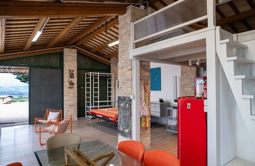 Citta Sant'Angelo Villa | Beautiful villa with A/C, hot tub, WIFI, patio, pets allowed, panoramic view and parking