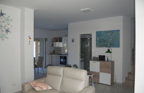Pizzo Villa | Beautiful villa for 5 guests with WIFI, pool, A/C, veranda and pets allowed