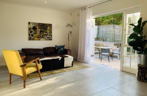 Hout Bay Apartment | BEAUTIFUL VIEW Garden Apartment