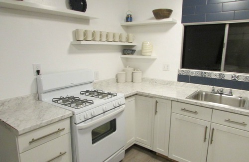 Hatch House | Beautiful View. On the road between Zion and Bryce Canyon. Affordable Family Fun