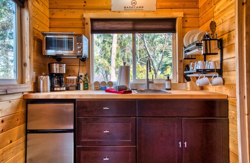 East Central House | Beautiful Views, 2+ Private Parking Spaces, Peace & Quiet, Pet & Family friendly
