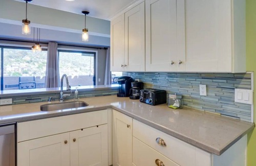 Avalon Condo | Beautiful views day and night!
