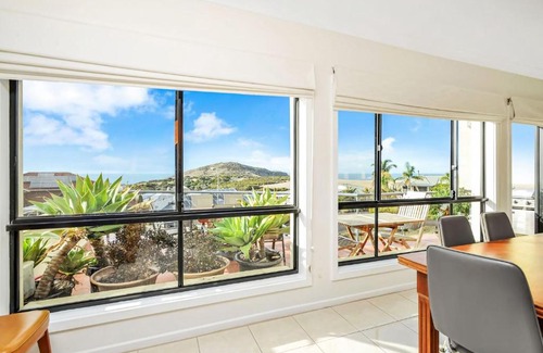 Encounter Bay House | Beautiful Views Relaxation Awaits You