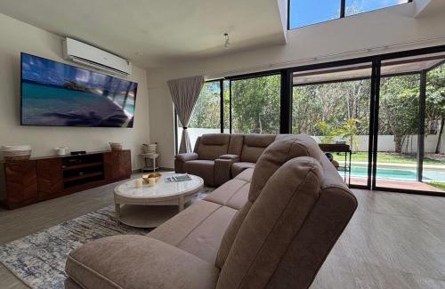 Akumal Villa | Beautiful Villa 3BR Private pool and Jacuzzi