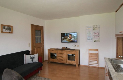 Außerweerberg Villa | Beautiful villa for 6 guests with WIFI, TV, patio, panoramic view and parking