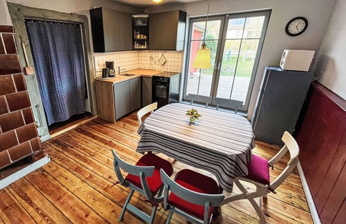 Leopoldshagen House | Beautiful villa for 5 guests with TV, terrace and pets allowed