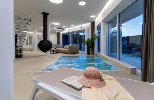 Cove Basina (Jelsa) Villa | Beautiful Villa Estate da Noi with a pool in Hvar