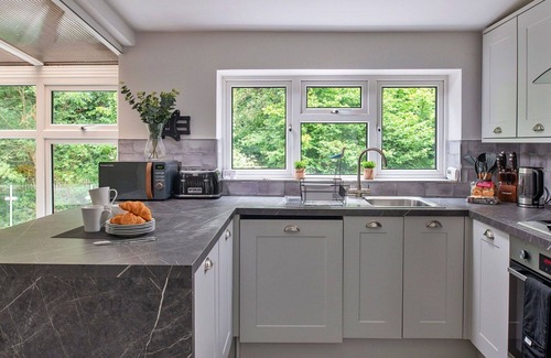 Rowen House | Beautiful villa for 5 people with WIFI and pets allowed