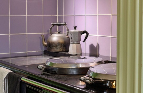 Carlisle House | Beautiful villa for 19 people with WIFI, hot tub, TV, terrace, pets allowed and parking