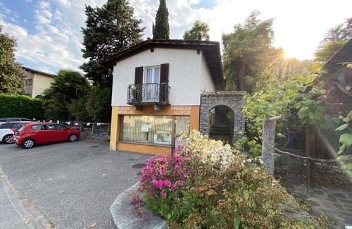 Losone House | Beautiful villa for 2 people with WIFI, TV, patio, pets allowed, panoramic view and parking