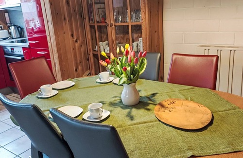 Bremke House | Beautiful villa for 4 guests with A/C, WIFI, TV, terrace and pets allowed