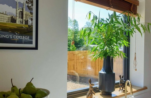 Howlett End House | Beautiful villa for 4 people with WIFI, TV and terrace