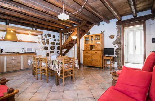 San Giovanni al Natisone House | Beautiful villa for 4 guests with A/C, WIFI, TV, patio and parking