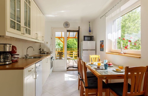Balatonkenese House | Beautiful villa for 5 people with A/C, WIFI, TV and terrace