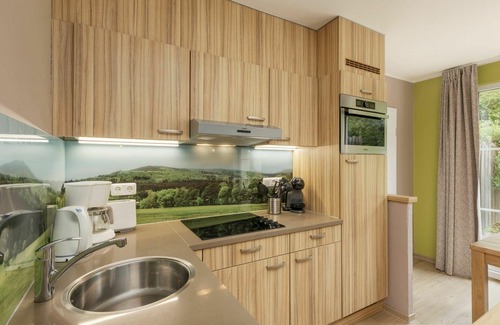Medebach House | Beautiful villa for 6 guests with pool, WIFI, hot tub, TV, terrace and parking