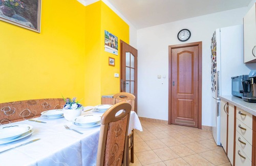 Kolin 2 House | Beautiful villa for 4 guests with hot tub, private pool, WIFI, TV, patio and pets allowed