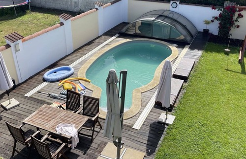 Kolin 2 House | Beautiful villa for 4 guests with hot tub, private pool, WIFI, TV, patio and pets allowed