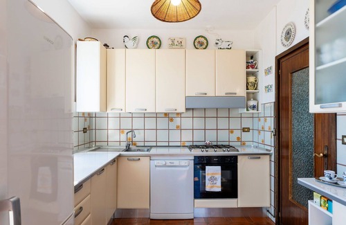 Ospedaletti House | Beautiful villa for 7 people with private pool, WIFI, TV, terrace and parking