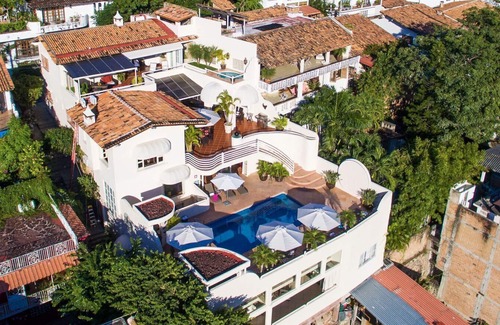 Emiliano Zapata House | Beautiful villa hillside ,stunning views , private pool , staff service
