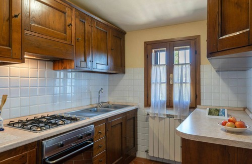 San Gimignano Villa | Beautiful villa with WIFI, A/C, private pool, TV, patio, pets allowed, panoramic view and parking
