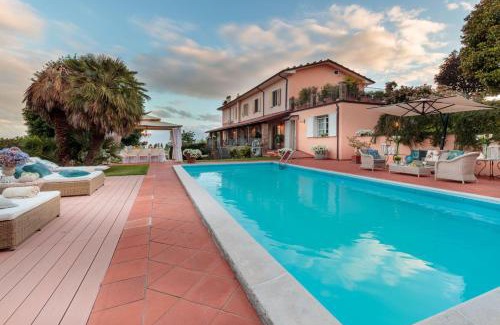 Capannori Villa | Beautiful Villa Lory on the hills of Lucca
