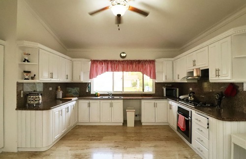 Bavaro Villa | Beautiful villa with an amazing pool and a nice view to the golf courts