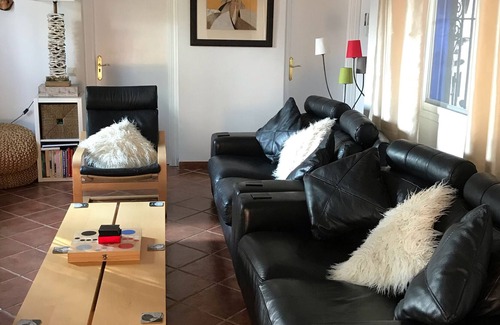 Vinuela Villa | Beautiful Villa with 10 metre X 6 Metre Private Pool, Lake & Mountain Views.