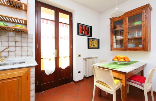 Massarosa House | Beautiful villa with WIFI, private pool, TV, terrace and pets allowed, close to Viareggio