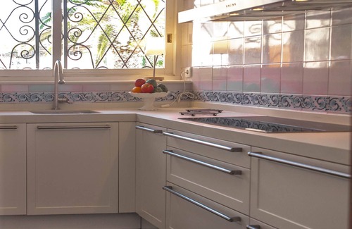 Benidorm Villa | Beautiful villa with pool, barbeque, large garden, and fantastic sea views.
