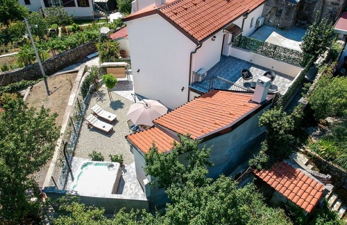 Kastav House | Beautiful villa with private pool, A/C, WIFI, TV, terrace, pets allowed, panoramic view and par.