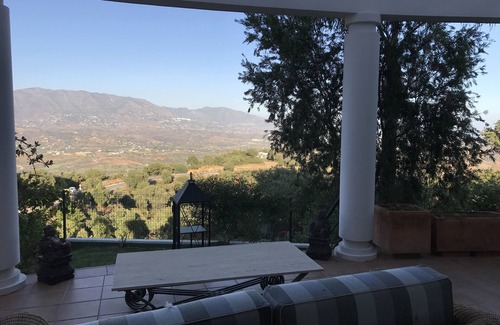 Ojen Villa | Beautiful villa with stunning views to mountains and sea.
