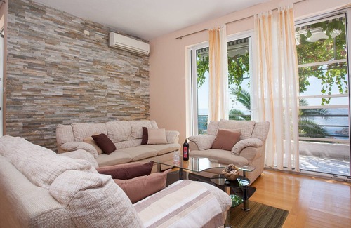Moca Villa | Beautiful villa with sea view MAPUTM