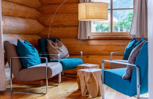 Mauterndorf House | Beautiful wooden log house with sauna and garden