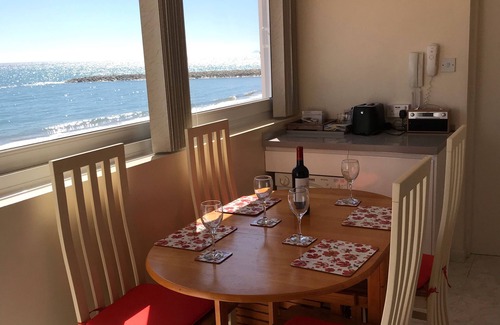 Gibraltar Apartment | Beautifully Appointed Self Catering Beach Front Apartment