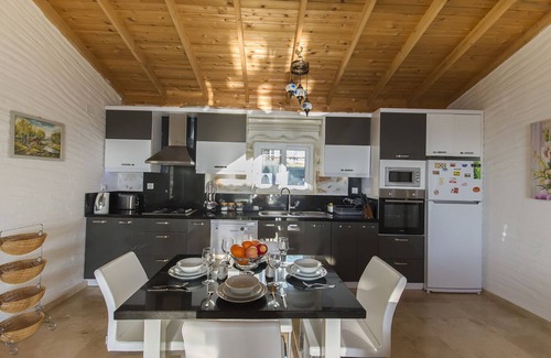 Islamlar Villa | Beautifully Designed Secluded Two Bedroom Villa with Heated Pool.