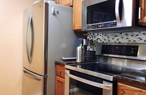 Table Rock Condo | Beautifully updated condo on Pointe Royale golf course