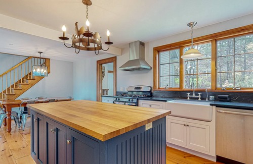 Quechee House | Beautifully updated home with spectacular valley views, washer/dryer, fireplaces