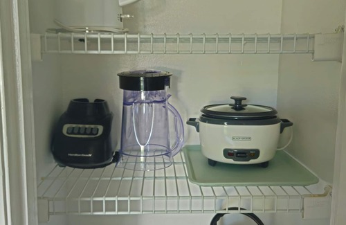 Indian Wells Villa | Beauty 4 miles to Disney 3Br 2Ba Pool Home