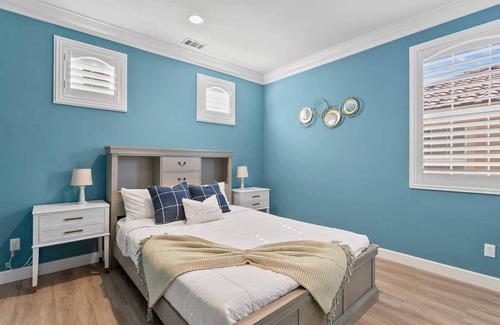 Eastvale House | Beauty on Irisbend