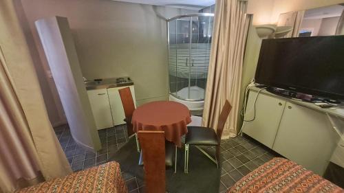 Gullegem Bed & Breakfast | BeautyD Triple Room with double bed and 1 folding bed