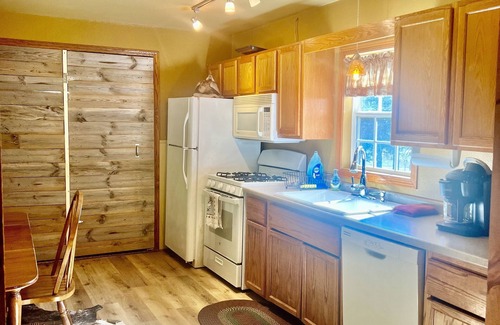 Lansing Cabin | Beaver Cabin