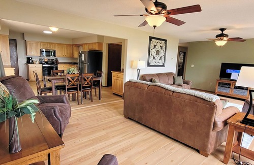 Sylvan Shores House | Beaver Lake House, Lake View, Dock Access Swim Deck, Eureka Springs