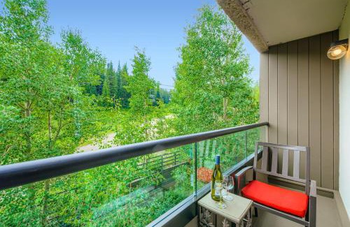 Peak 9 Apartment | Beaver Run Resort- Building 4 Studio- Slope-side Balcony