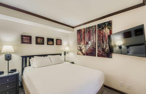 Peak 9 Apartment | Beaver Run Resort- Building 4 Studio- Slope-side Balcony