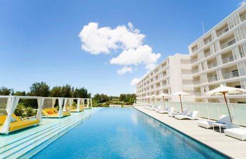 Serakaki Hotel | BEB5 Okinawa Seragaki by Hoshino Resorts