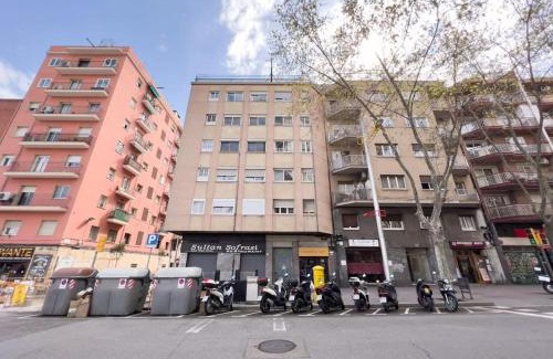 Porta Apartment | BeBarceloner Sant Andreu Apartments - 3 bedrooms