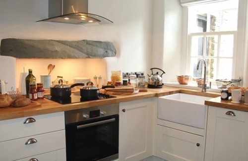 Grasmere Cottage | Beck Steps 1, GRASMERE