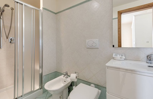 Poggio a Caiano House | Bed and Breakfast 'I Medici' with Private Terrace and Wi-Fi