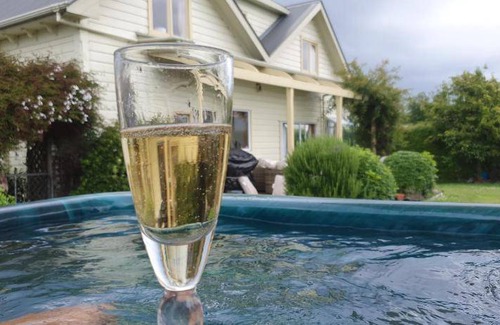 Oamaru Bed & Breakfast | Bed and breakfast
