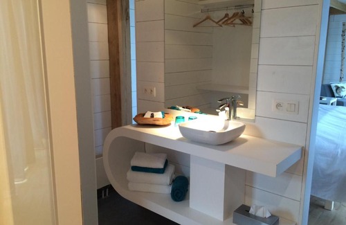 Veldegem Bed & Breakfast | Bed and Breakfast Art